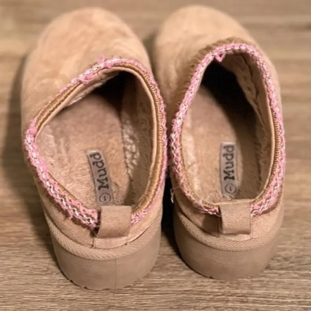 Girls cozy platform clog